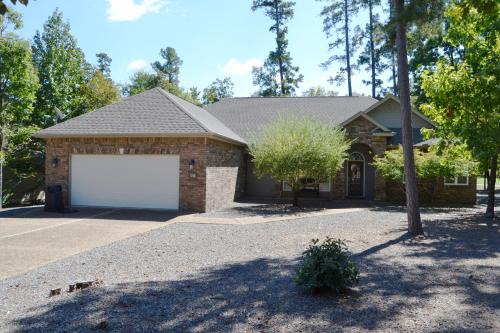 Hot Springs Village Casa | 98 San Sebastian Way