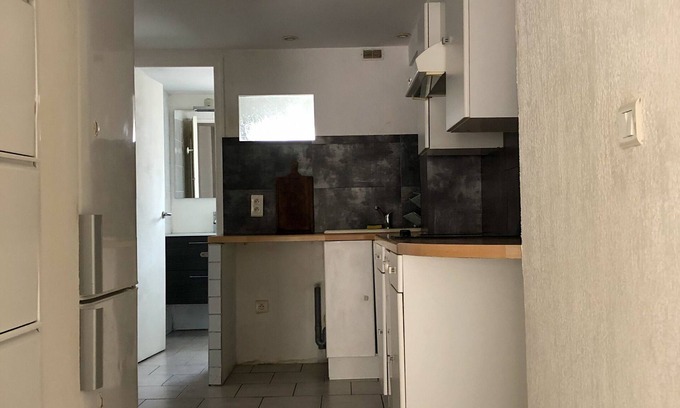 Ensues-la-Redonne Apartamento | A 10 Minutes de la mer ! Appartement au Calme. Animaux Acceptés