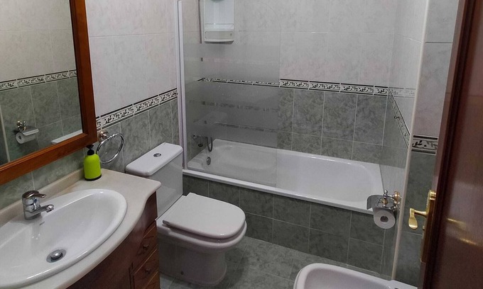 Las Campas y San Claudio Apartamento | ¡A 10 Minutos del Centro! Apartamento Coqueto y Tranquilo en Zona Residencial