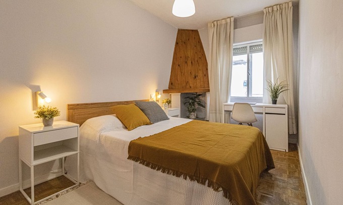 Puerta del Angel Condominio | ¡A 7 minutos del Parque de Madrid Rio! Piso con acogedora terraza