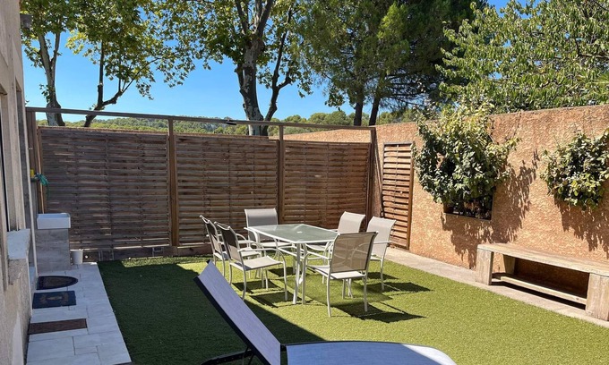 Aiguelongue Casa | A 15km des Plages, Maison 4 Chambres, Divisée en 2 Appartements Neufs