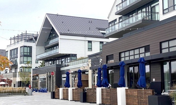 Innisfil Condominio | a 2-bedroom condo located at 271 Sea Ray Avenue.