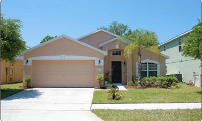 Sandy Ridge Villa | A 4 bedroom villa in Davenport with its own private pool