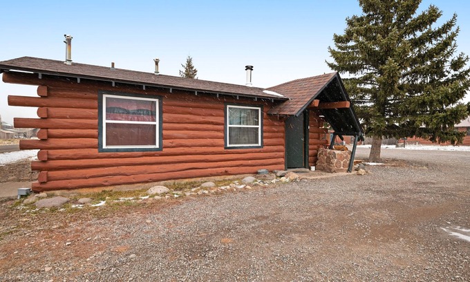 South Fork Cabina | "A" Antelope Cabin - South Fork