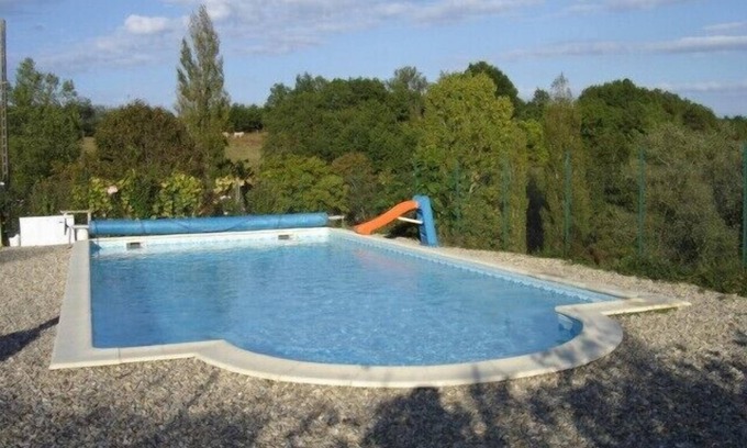 Saint-Cyprien Casa | Un granero en entorno muy tranquilo con piscina climatizada y vistas