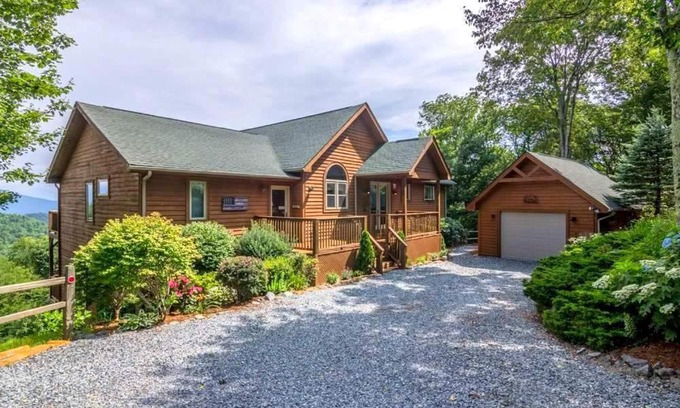 Boone Casa | A Bears Eye View