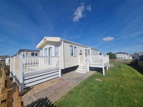Burnham-on-Sea Otro | A beautiful 4 birth - 714 Unity Beach Holiday Resort Unity 2 pets stay free
