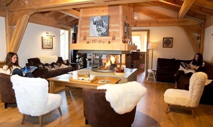Praz-sur-Arly Chalet De Esquí | Un chalet de alta gama de 200m2 contiguo a La Griyotire, centro del pueblo, acceso para discapacitados