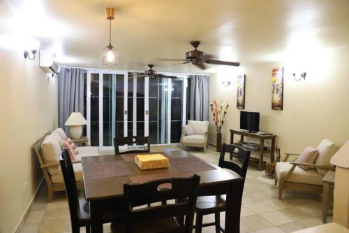 Jolly Harbour Apartamento | A Beautiful villa in a prime location of Jolly