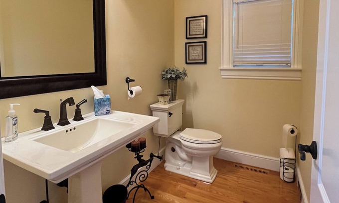 Alton Bay Casa | A Beautifully Maintained Home, right in the heart of Alton Bay