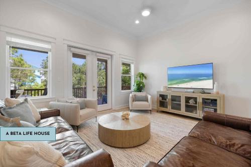 Surf Side Shores Casa | A Beta Life House