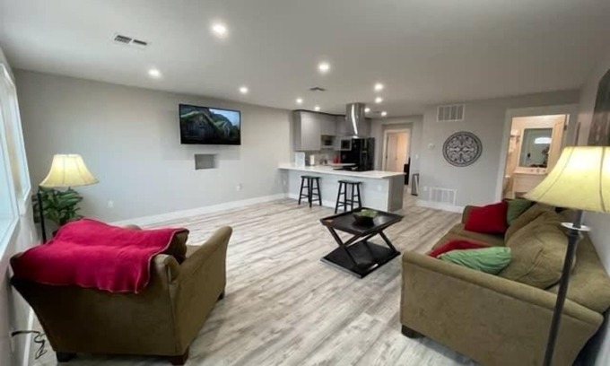 Bozeman Apartamento | A brand new modern 2 bedroom upstairs apartment