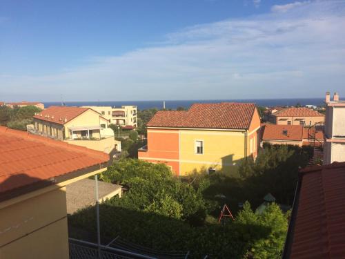 Ceriale Apartamento | A Casa di Nonna Luciana - Trilocale con Giardino