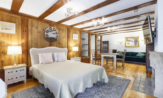Montreux Apartamento | A castle spirit apartment in Château du Châtelard