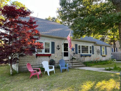 West Yarmouth Casa | A charm Cape house centrally located close to everything that Cape code offers