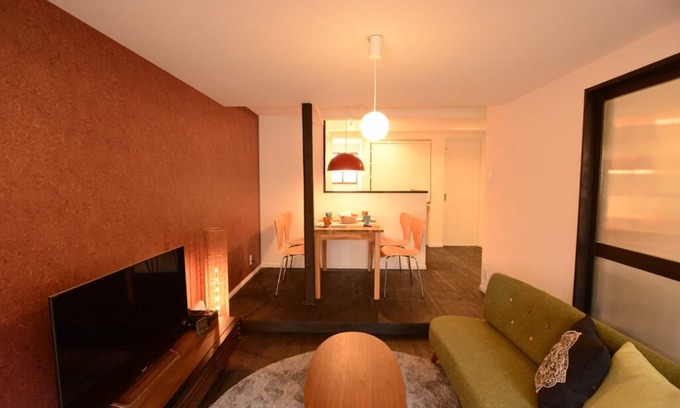Okazaki Casa | [Kyoto / Higashiyama] Una de las cinco casas de madera modernas tradicionales completamente renovadas que rodean un pequeño jardín (Uan / Hana)