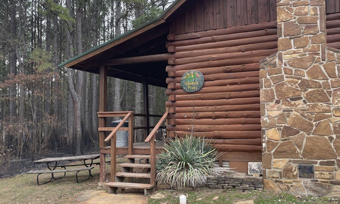 Saint Joe Cabina | A charming family cabin nestled in the heart of Saint Joe.
