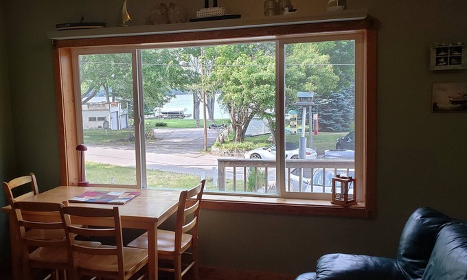 Ludington Casa | A charming family getaway with relaxing lake views!