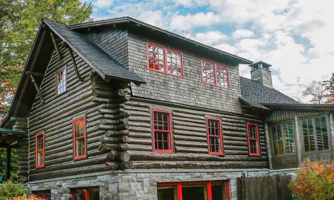 Lake Placid Cabina | Una encantadora residencia de cuatro estaciones a orillas del lago Placid.