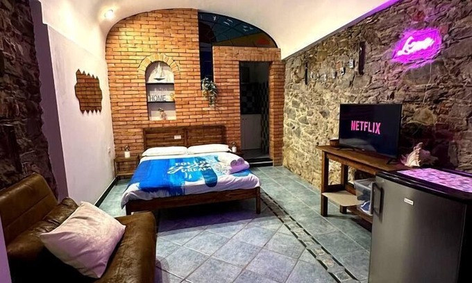 Borgo Antico Apartamento | Un Encantador Refugio de Piedra en Cinque Terre