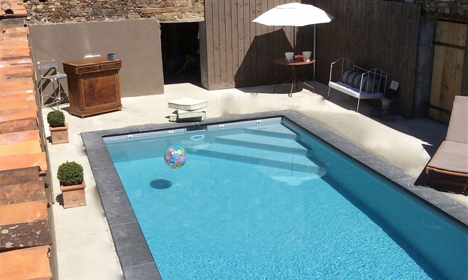 Cholet Apartamento | La Casa Lin para 10 personas, si se necesitan + 4 Gîtes de Charme en la piscina de Cholet 29 °