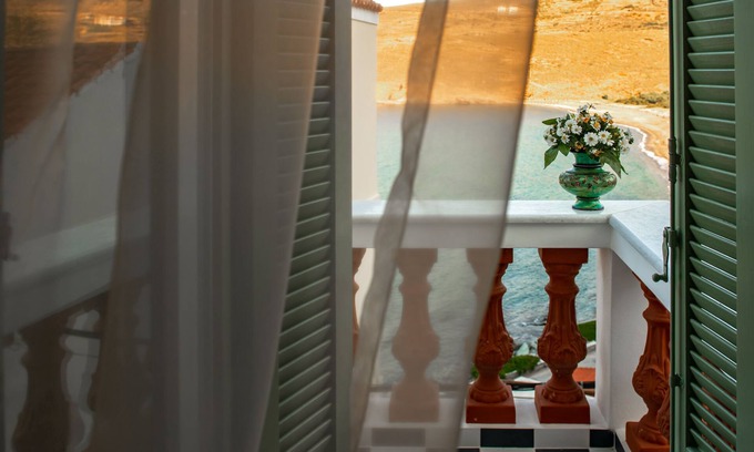 Paleopolis Casa | A charming retreat with timeless beauty