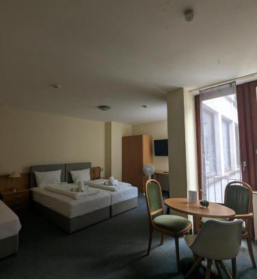 Rastatt Cama Y Desayuno | A - City HOTEL Schiff