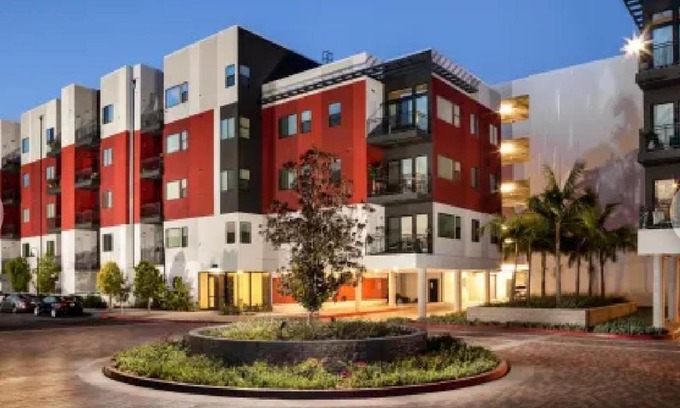 Warner Center Apartamento | A-Class Luxury 2 Bedrooms Apt in Woodland Hills CA