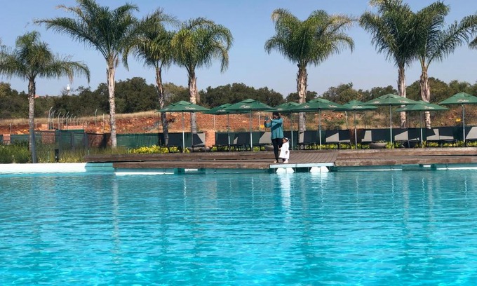 Tshwane Apartamento | A Coastal/island experience at a Large 2 bed apartment at a Crystal Lagoon Estate.