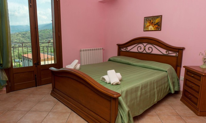 Castelbuono Apartamento | Un lugar del relajante que pasa por alto el parque del madonie