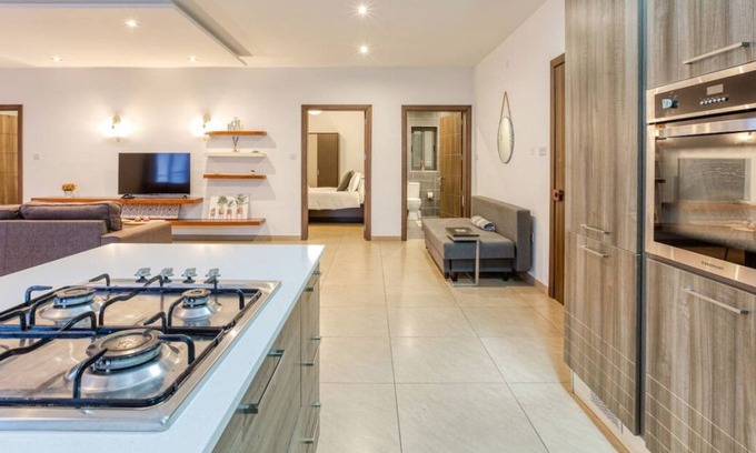 Kalkara Apartamento | A comfy 2BR home with Balcony Views in Kalkara