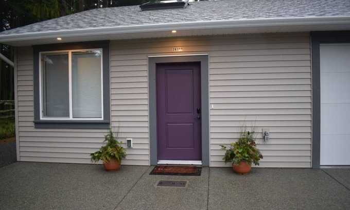 Regional District of Nanaimo Apartamento | A complete self contained one bedroom apartment.