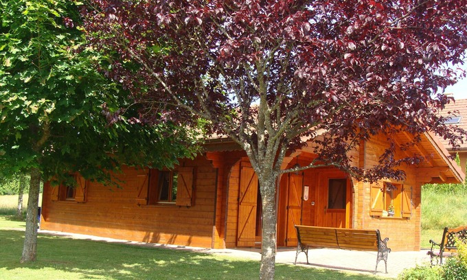 Taintrux Chalet De Esquí | UNA ESQUINA DE PARAÍSO EN RENEUX: BOSQUE MUY CERCANO PARA PASEOS AGRADABLES