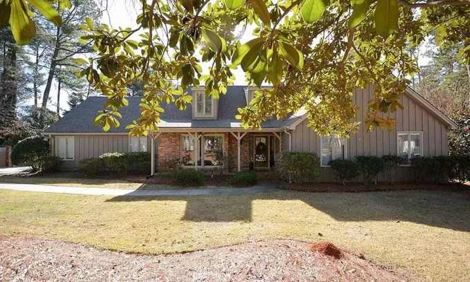 Martinez Casa | A cozy getaway in the desirable, gated community of West Lake.