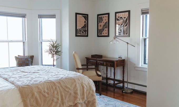 Maynard Apartamento | A cozy home just a short walk from historic downtown Maynard!