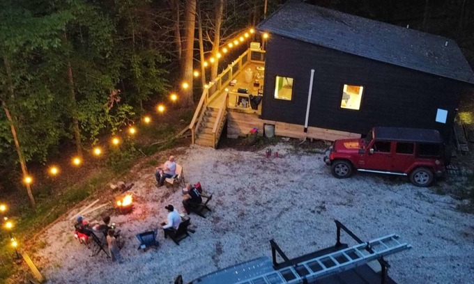Campton Cabina | A Cozy Retreat in the Woods