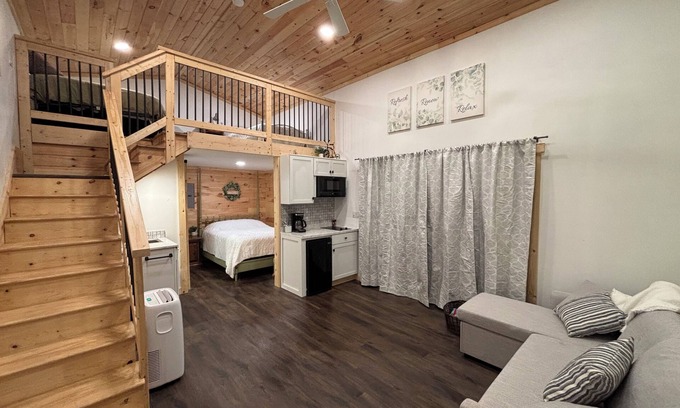 Meyersdale Cabina | The Lodge, a Cozy Lodge Cabin by the GAP Trail & view of the Sand Patch grade.