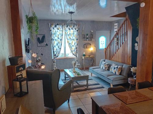 Effry Casa | A DÉCOUVRIR ABSOLUMENT Charmante Maison thierachienne