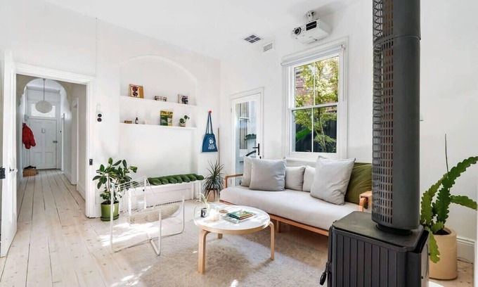 Fitzroy North Casa | A Designer Terrace House by Edinburgh Gardens