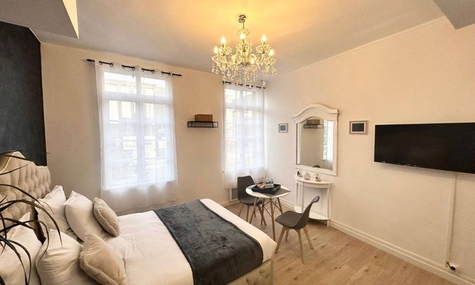Sainte-Anne - Faubourg Noyon Apartamento | A Deux pas de la Gare d Amiens Appt 1