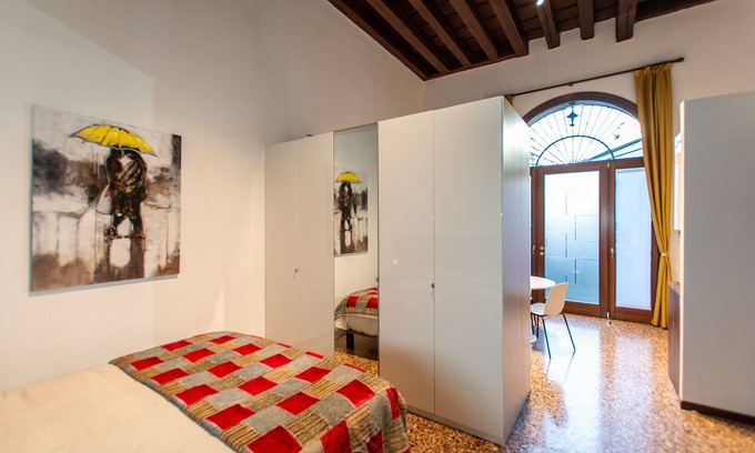 Historic Centre Apartamento | A due Passi dal Duomo - Loft