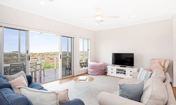 Goolwa Beach Casa | A Dunes View, Fire pit, Views, Wifi