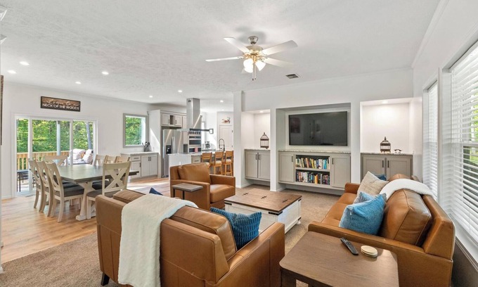 Harbor Springs Casa | A family-friendly home nestled between Harbor Springs and Petoskey.