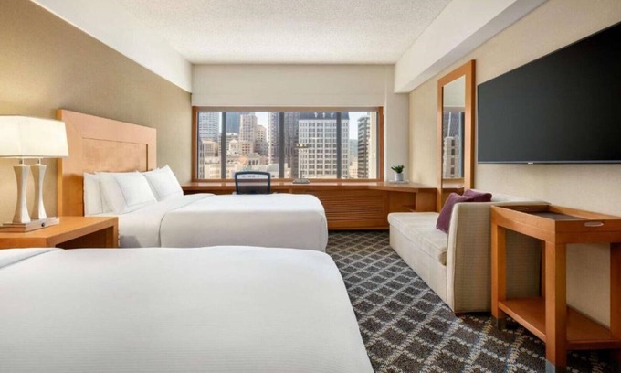 Chinatown Casa | A Financial District stay with views of the Bay !!