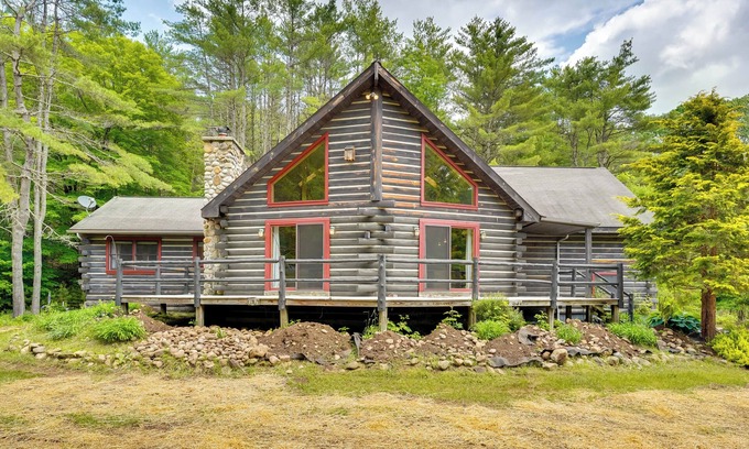 Bolton Landing Cabina | A-Frame Log Home w/ Game Room Near Lake George!