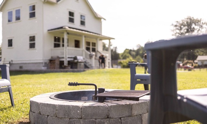 Snohomish Casa | a Fresh Farmhouse near downtown Snohomish