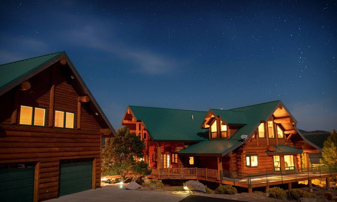 Pine Valley Cabina | El lugar para celebrar su próxima reunión familiar: para 36+