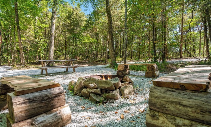 Branson Cabina | A Glamping Retreat in the Branson Countryside! Close to All Major Attractions