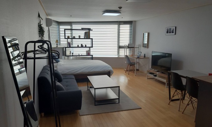 Janghang-dong Apartamento | Un buen Lake Park & Restaurant y también el centro comercial Shoppong están muy cerca.