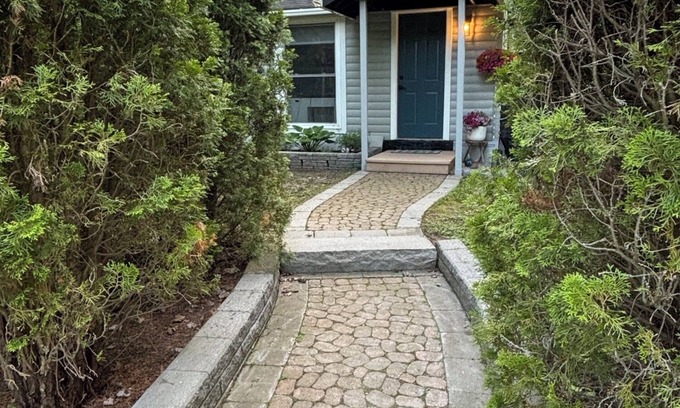 Alcona Casa | A Greyt Escape at Innisfil Beach